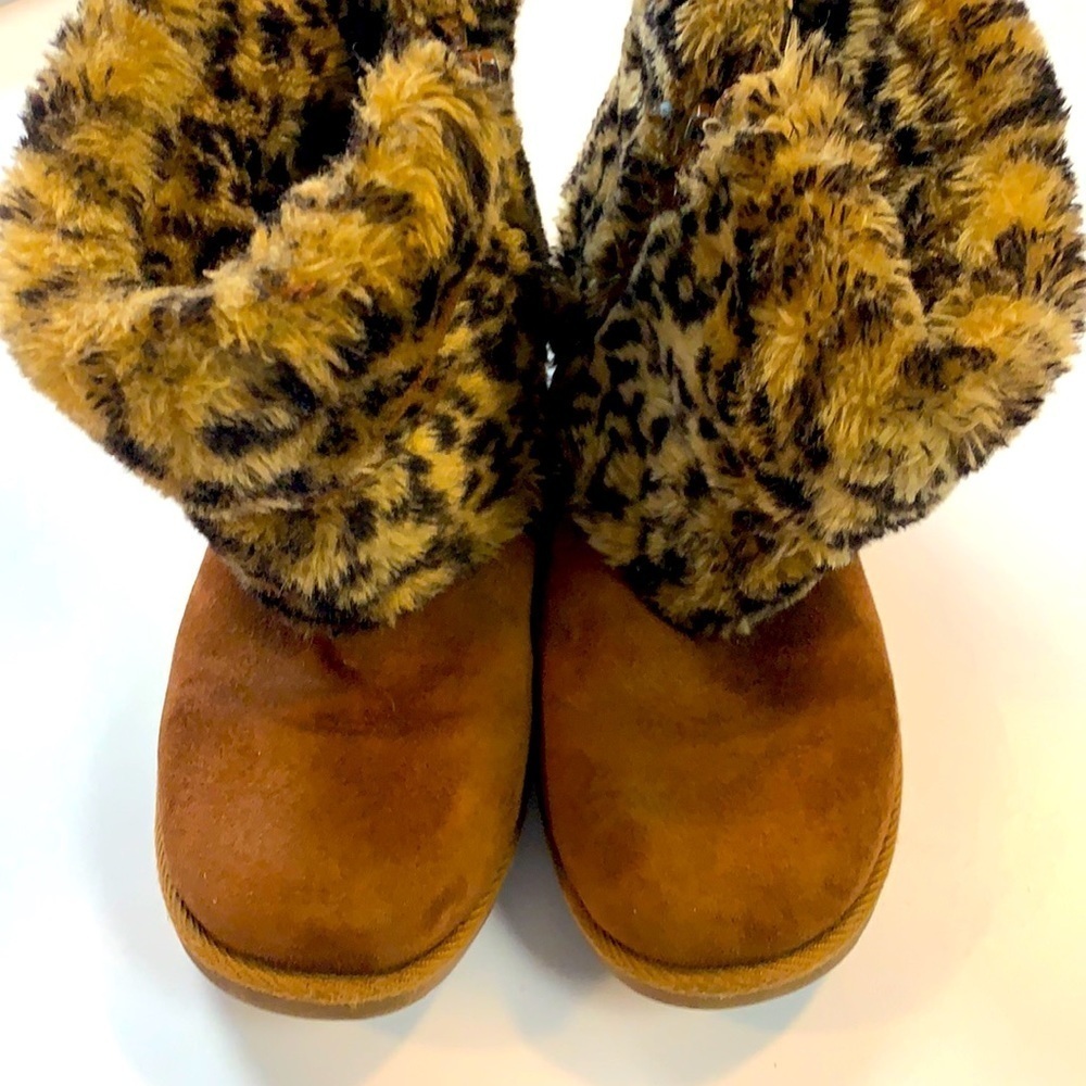 Makalu California Girls faux cheetah fur Winterland  zipper ankle boots size 3
